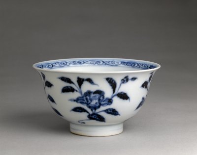 图片[1]-Blue and white rose bowl with broken branches-China Archive